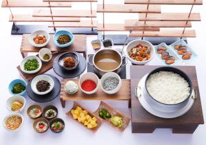 Yokohama Royal Park Hotel - Dining Options at the Hotel