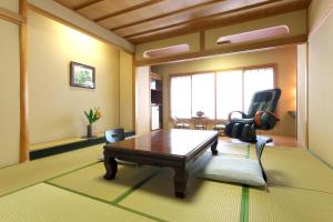 Yuraku Hotel - Nearby Attractions