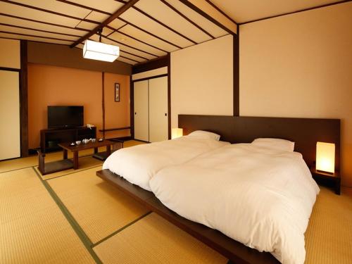 Yuzawa's Albergo Shizuku, a Flowing Hot Spring Inn - Guest Reviews and Feedback