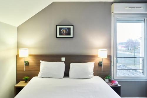 Zenitude Hotel Residences Roissy Village - Internet and Parking