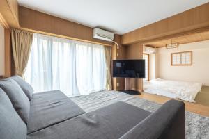 A Marvelous Blend of Tradition and Modernity, Independent 1st-floor Suite, Accommodates Up to 10 Guests! - Amenities Offered