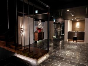 Act Hotel Roppongi - Dining and Shopping Options