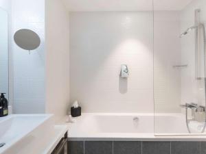 Adagio Paris 19th City of Music - Exploring the Neighborhood