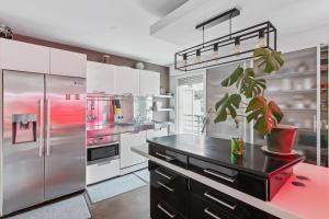 Apartment Near the Eiffel Tower - Nearby Attractions