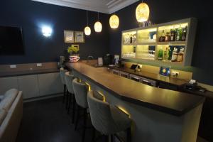 Applewood Hotel - Policies and Rules