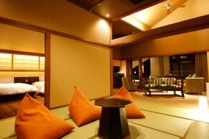 Awaji Hamarikyu Review - Activities and Attractions Nearby