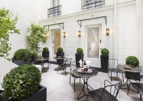 Balmoral Champs Elysées - Transportation Options