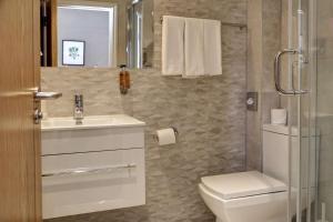 Best Western Buckingham Palace Rd - Booking Information