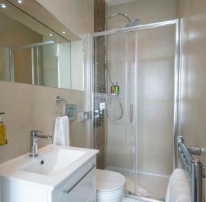 Best Western Chiswick Palace & Suites London - Nearby Attractions