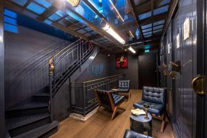 Best Western Premier Le Chapitre Hotel and Spa - Nearby Attractions