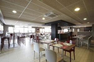 Campanile Blanc-Mesnil - Dining Options