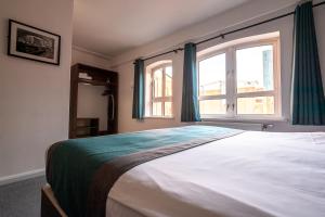 Castlefield Hotel - Rooms and Accommodations