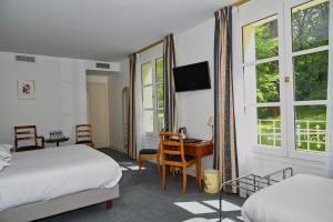 Chateau De La Rozelle - Unique Features