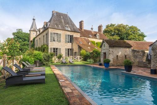 Château De Saint Paterne - Booking Process and Policies