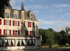Chateau Laroche-Ploquin - Dining and Breakfast