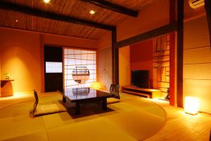 Chengdu Hot Spring but Tajimaya - - Guest Experience and Services
