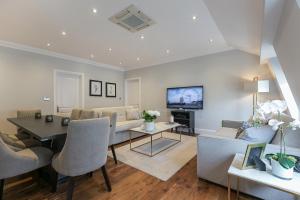 Chilworth Court - Nearby Dining Options