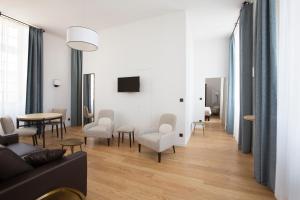 College of the Doctrinaires - Guest Testimonials