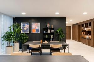 Cove Landmark Pinnacle - Nearby Attractions