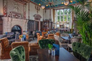 Crewe Hall Hotel & Spa - Cheshire - Property Amenities and Features
