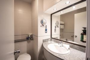 Crowne Plaza London - Gatwick Airport, an IHG Hotel - Nearby Attractions and Activities