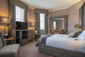 Crowne Plaza - Sheffield, an IHG Hotel - Accessibility Features