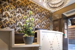 Daunou Opera - Nearby Attractions and Landmarks