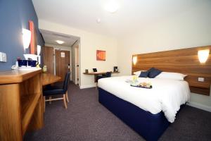 Days Inn Corley NEC - M6 - Booking Information
