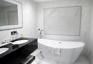 Denham Grove - Sustainability and Accessibility