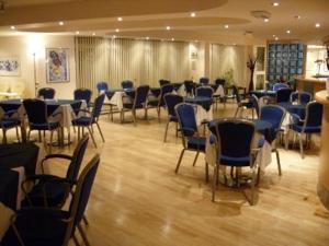 Diamond Lodge - Nearby Attractions and Landmarks