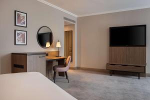 DoubleTree by Hilton Dartford Bridge - Policies and Additional Details