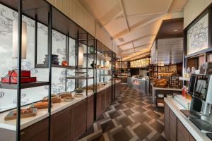 DoubleTree by Hilton Osaka Castle - Accessibility and Inclusivity