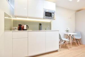 Earls Court East Serviced Apartments by StayPrime - Transportation Accessibility
