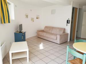 Eugénie Sea & Golf Residence - Explore the Seaside Garden