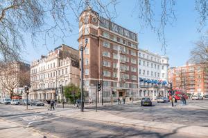 Fountain House - Booking Information