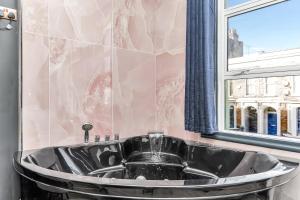 G Eighty Four - Booking Policies and Information