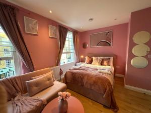 Gloucester Place - Baker Street - Check-in and Check-out Policies