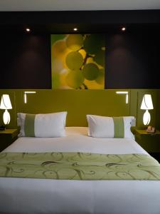 Golf Hotel Colvert - Room Service Available - Surrounding Attractions
