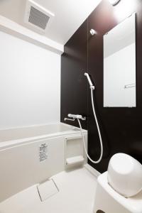 Grand Inn Canalside - Age Restrictions and Policies