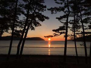 Hamabeno Ryouriyado Houraikan - Dining Options and Cuisine