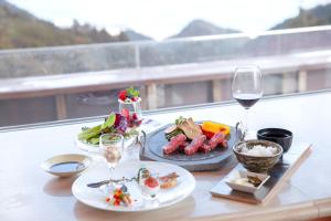 Hiei Hotel - Guest Information