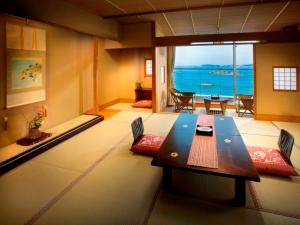 Himakajima Isuzukan - Location and Accessibility