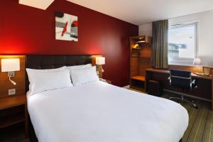 Holiday Inn Clermont Ferrand Centre, an IHG Hotel - Hotel Facilities and Recreational Activities