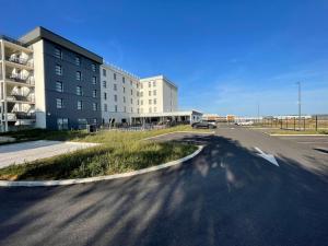 Holiday Inn Dijon Sud - Longvic, an IHG Hotel - Guest Feedback Highlights