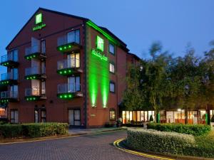 Holiday Inn Hull Marina, an IHG Hotel - Location and Nearby Attractions