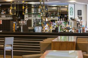Holiday Inn Manchester-Mediacityuk, an IHG Hotel - Nearby Attractions and Transport