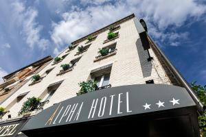 Hotel Alpha Paris Eiffel by Patrick Hayat - Accessibility and Transportation