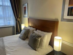 Hotel Cavendish - Nearby Attractions