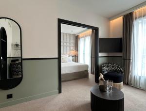 Hotel Grand Heart Latin - Check-in and Check-out