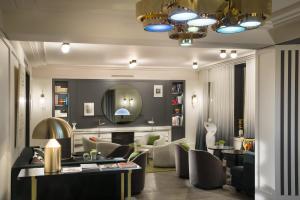Hotel Le Marianne - How To Book Your Stay